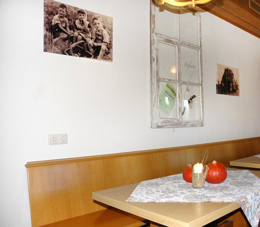 Gasthaus-Pension Hofmann Oberdachstetten Exteriör bild