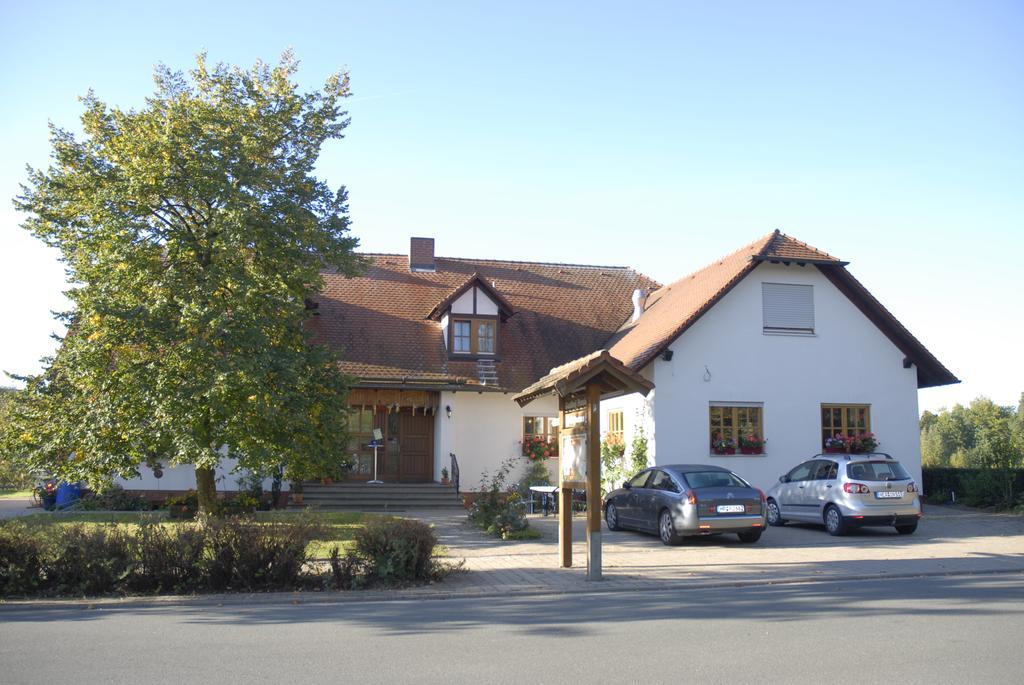 Gasthaus-Pension Hofmann Oberdachstetten Exteriör bild
