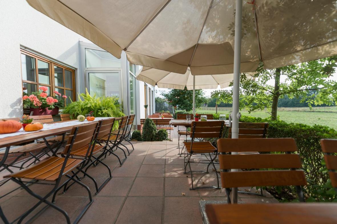 Gasthaus-Pension Hofmann Oberdachstetten Exteriör bild