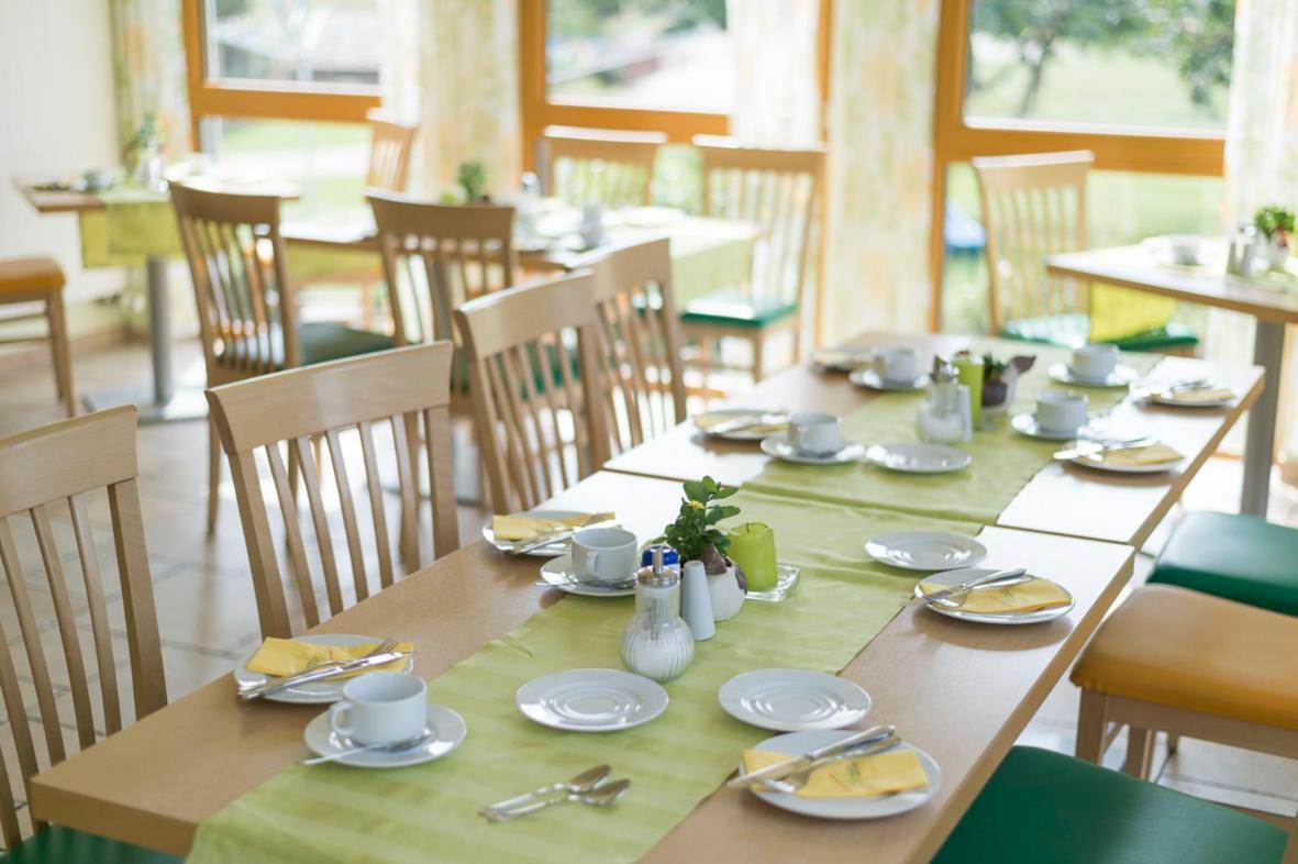 Gasthaus-Pension Hofmann Oberdachstetten Exteriör bild